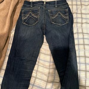 Ariat women size 31 Long pants